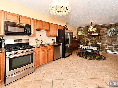 picture of the 1 bedroom apartment in 214 west 102 in manhattan 3